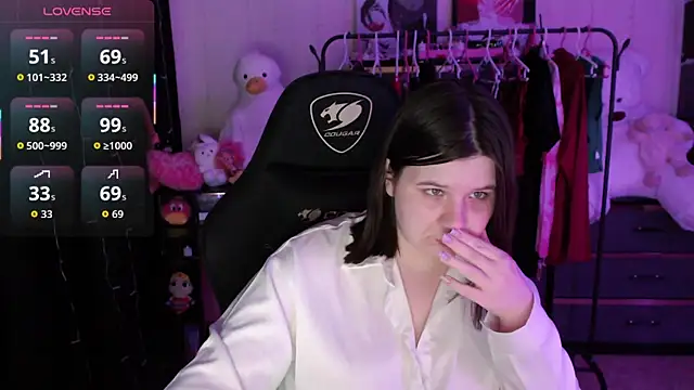 AmyVibess Chat XXX in diretta