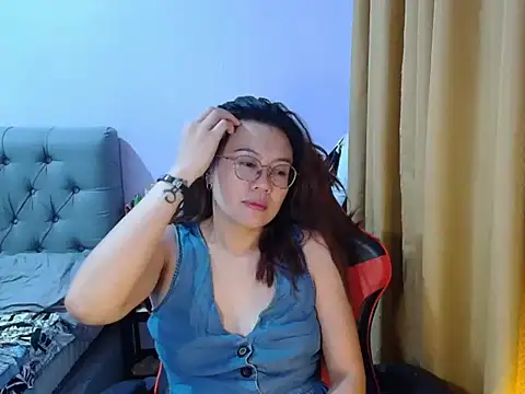 Онлайн чат XXX crizzybel