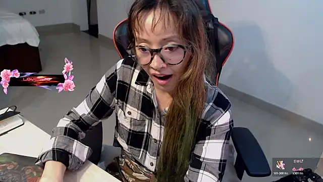 pink-2022 Live XXX-chat