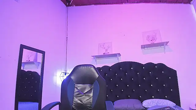 Show modela Arez_Vortex_ na web-kameri