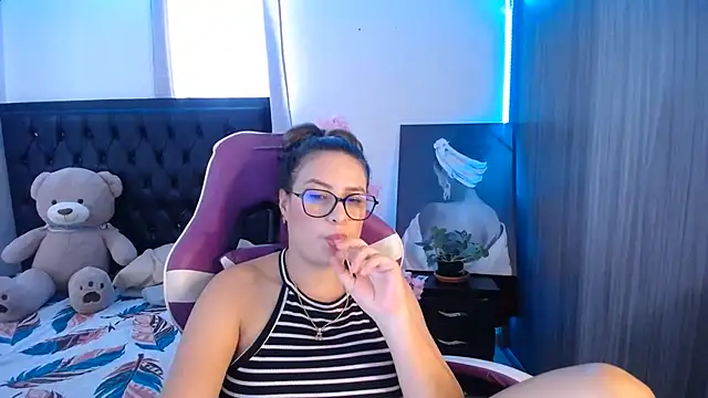 Chat XXX ao vivo de esmeraldaa230