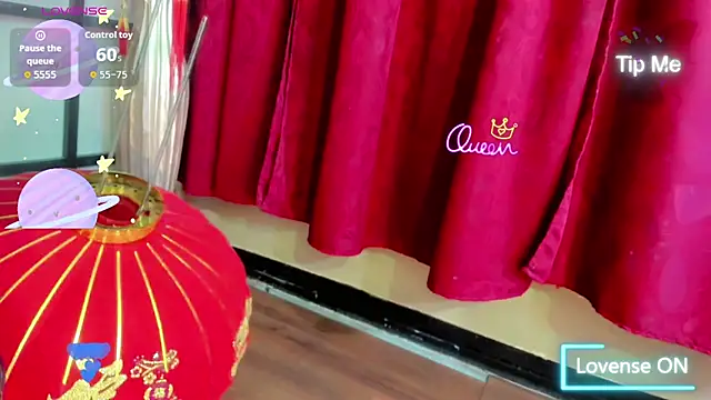 Samy_Mocherry Adlı Modelin Canlı XXX Sohbeti
