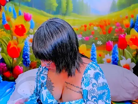 indianroxy Adlı Modelin Canlı XXX Sohbeti