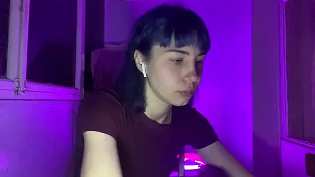 Chat XXX en directo de SuccubKira
