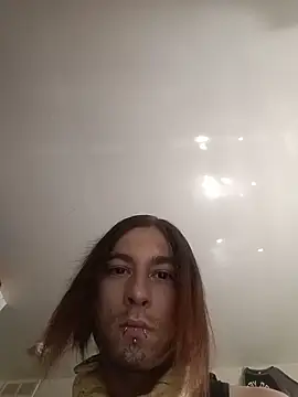 Show modela TwiztedIncubus na web-kameri