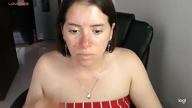 spicey_latina's Live XXX Chat