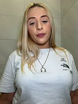 Chat XXX en directo de Strongqueen
