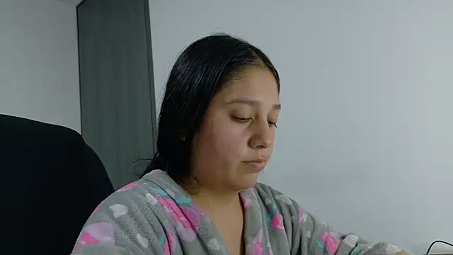 KOREN_JALAA Adlı Modelin Canlı XXX Sohbeti