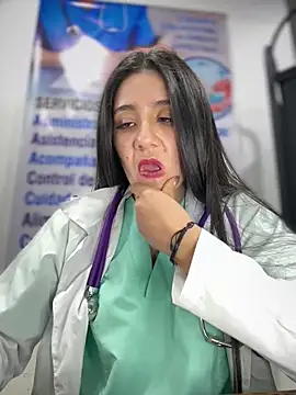 CAROLINE__07 élő XXX-chatje