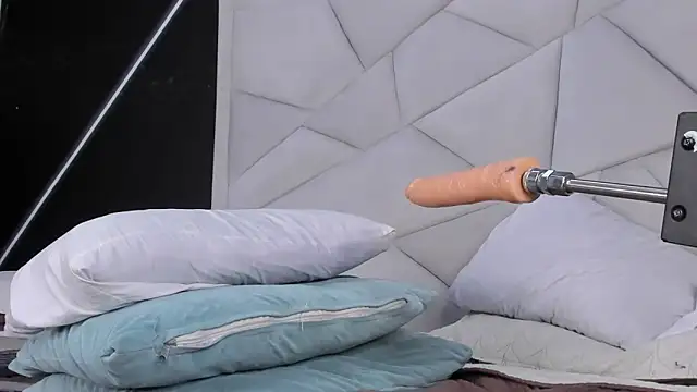 JulietSofia Chat XXX in diretta