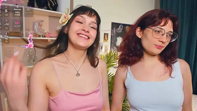 ElaNaecker's Live XXX Chat