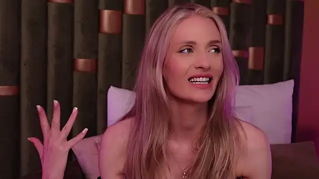AmeliaAngel – Naživo XXX chat