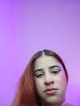 martina_connor1 Adlı Modelin Canlı XXX Sohbeti