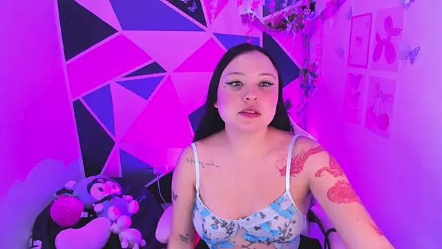 little_emma0のライブXXXチャット