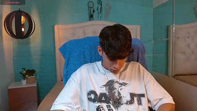 DraxBlade09's Live XXX Chat