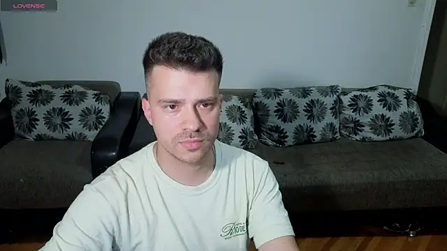 JohnnyStepBro Webcamshow
