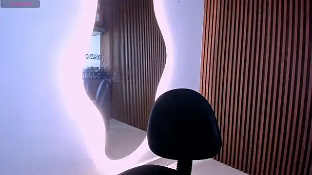 CandyGlow_ élő XXX-chatje