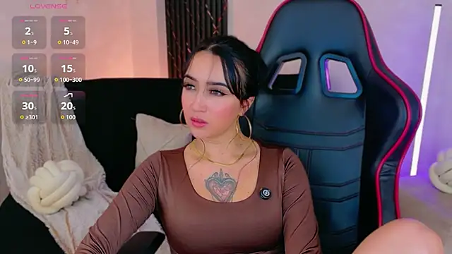 EmmyEvans1 Chat XXX in diretta