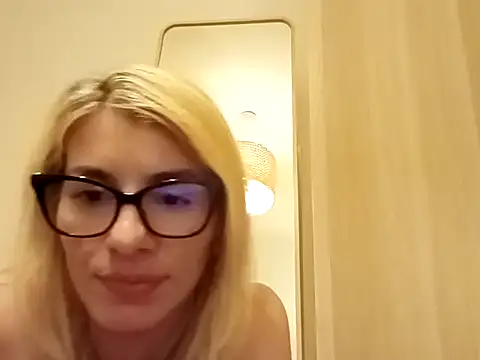 دردشة Goddess-Anne الجنسية المباشرة
