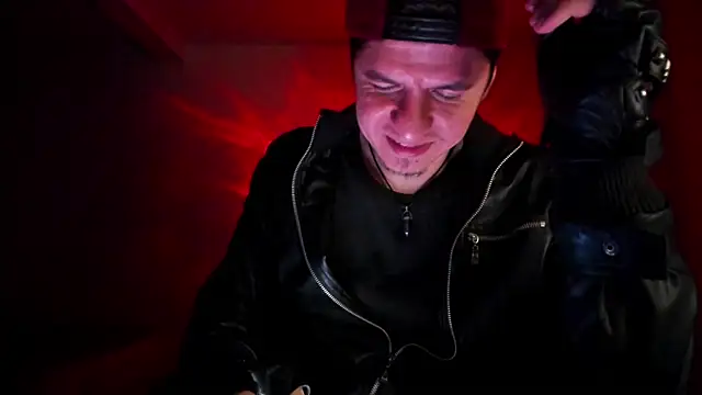 Headhunterdz: απευθείας συνομιλία ΧΧΧ