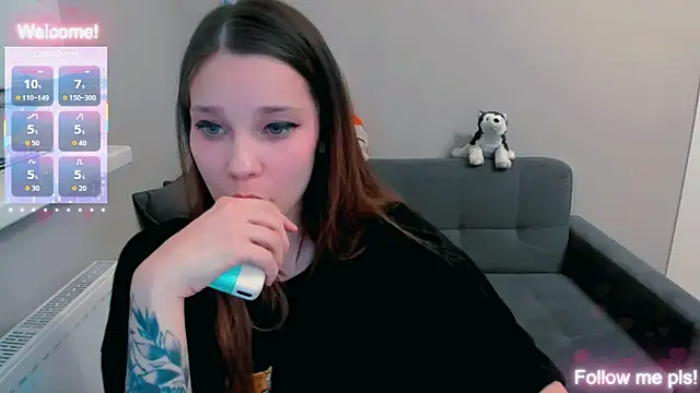 Kitten_Alissa Live XXX-Chat
