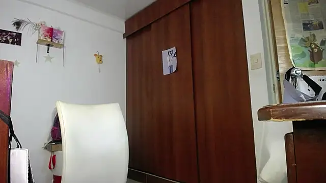Chat XXX ao vivo de Moon_lunita