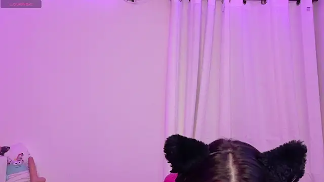 دردشة Sachi_Meow الجنسية المباشرة