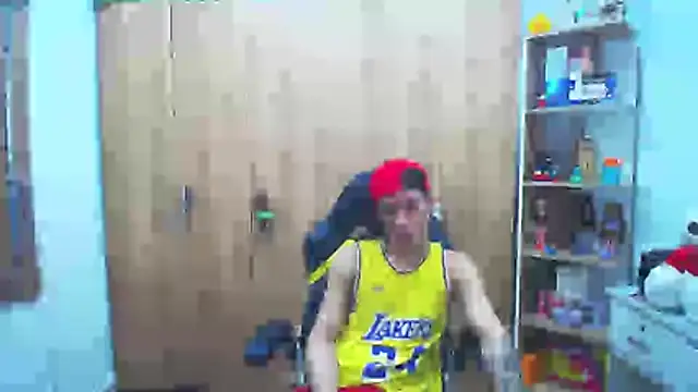 Pride_couple Chat XXX in diretta