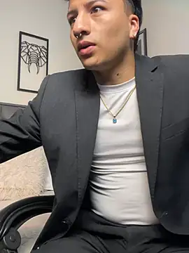 Dereck_Klain's Live XXX Chat