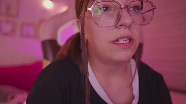 milly_kenner XXX чат на живо