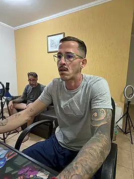 MeladoDiMel: απευθείας συνομιλία ΧΧΧ