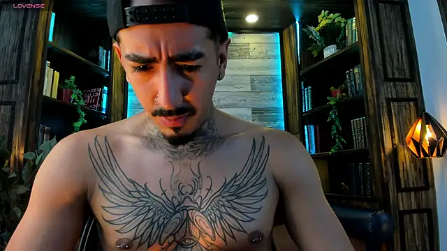 Donovan_Desmond Chat XXX live