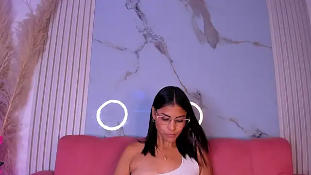 XXX chat uživo modela LunaRossie_