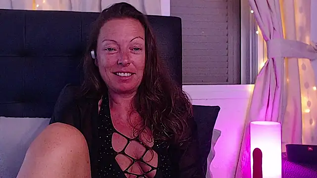 NancyNaughtyn Live XXX chat