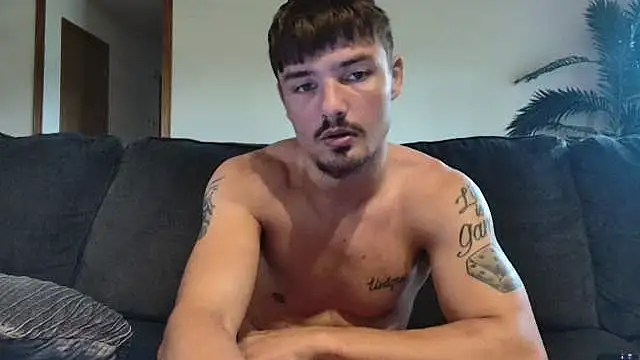derekmontana2 Show in webcam