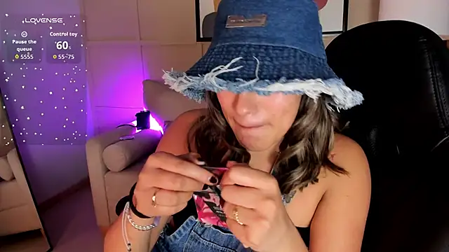 Czat XXX na żywo – _Sophie__miller