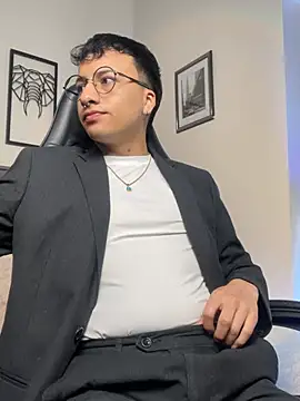 Dereck_Klain Chat XXX in diretta