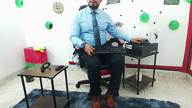 Živý XXX chat KalethBigDick