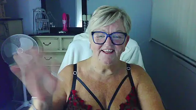 BridgetBlueEyes Live XXX-chat