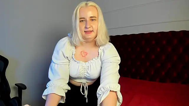 LioraArdyn XXX чат на живо