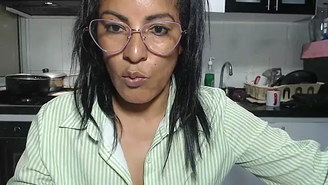 kateleyagrey Pertunjukan Webcam