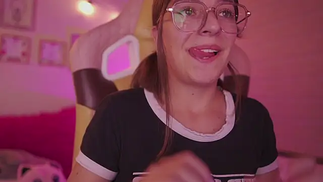 Czat XXX na żywo – milly_kenner