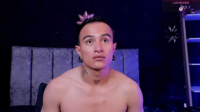 LiamDeep Adlı Modelin Canlı XXX Sohbeti
