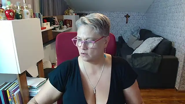bigtits4you Live XXX-chat