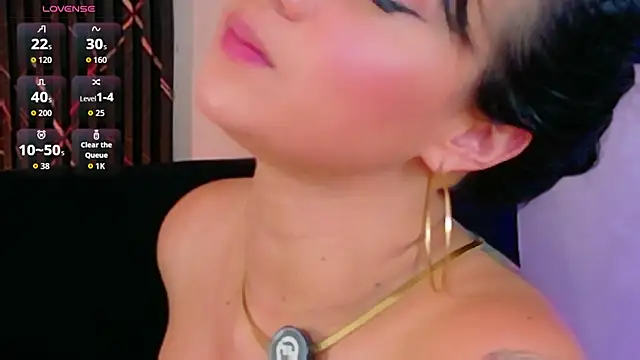 EmmyEvans1's Live XXX Chat