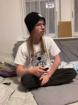 YoungSebi Webcam show