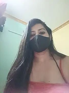 Chat +18 de SANAYA_ROY ao vivo