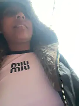 MELIZ_QUEEN Adlı Modelin Canlı XXX Sohbeti