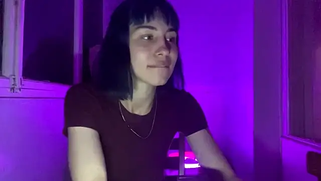 SuccubKiraのライブXXXチャット