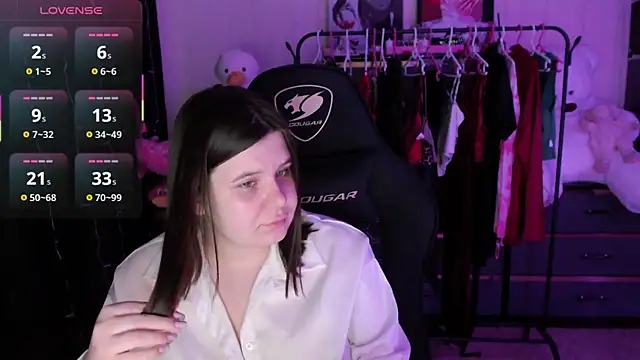 AmyVibess Chat XXX in diretta